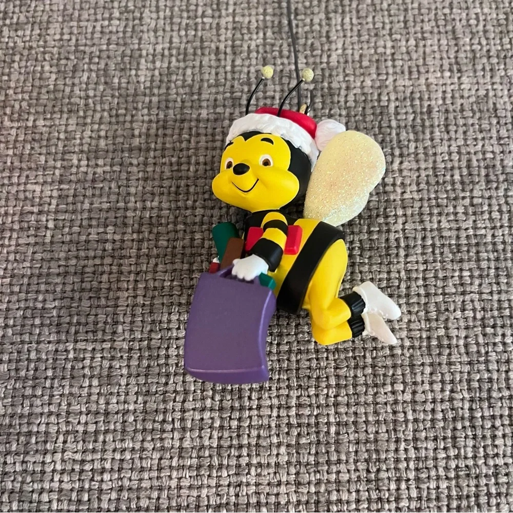 Hallmark Keepsake Christmas Tree Ornament Busy Bee Shopper 2000 Holiday